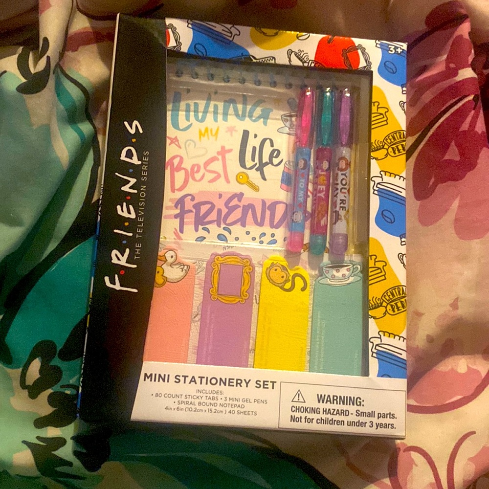 New FRIENDS stationary set!